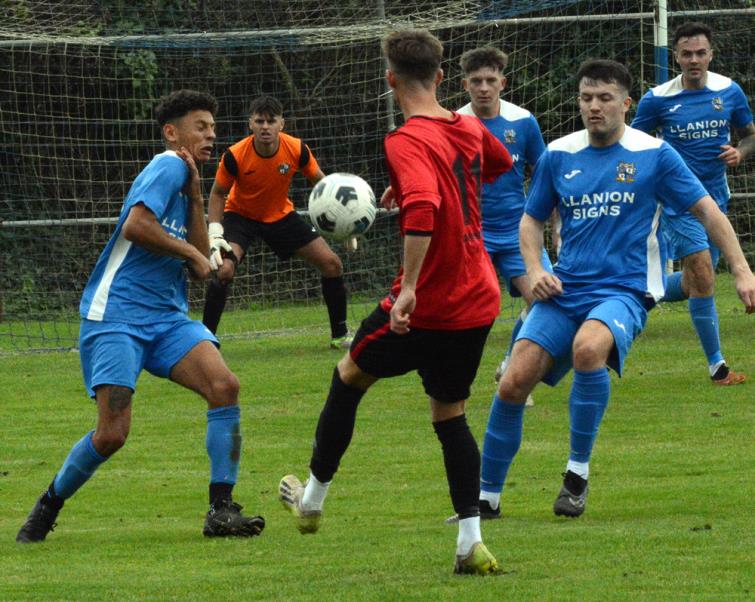 Pennar put Monkton under pressure at Monkton Lane. Picture: Gordon Thomas